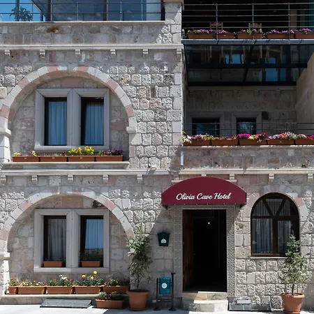 Olivia Cave 4*
