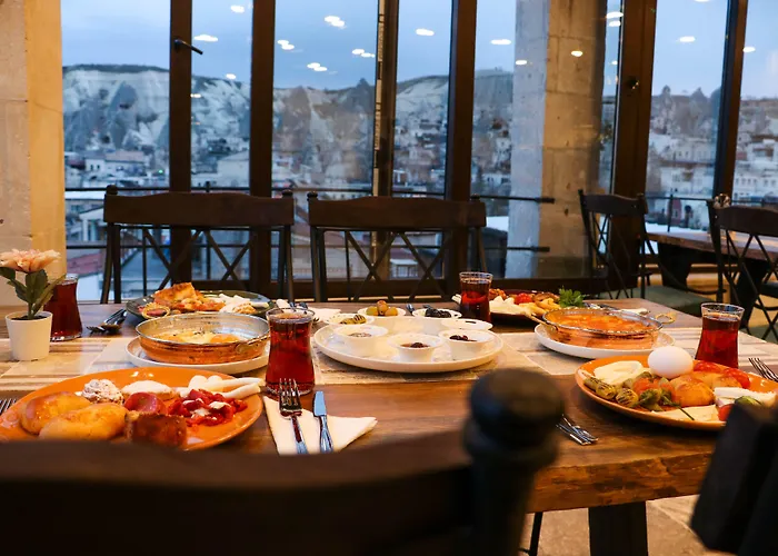 Olivia Cave 格雷梅